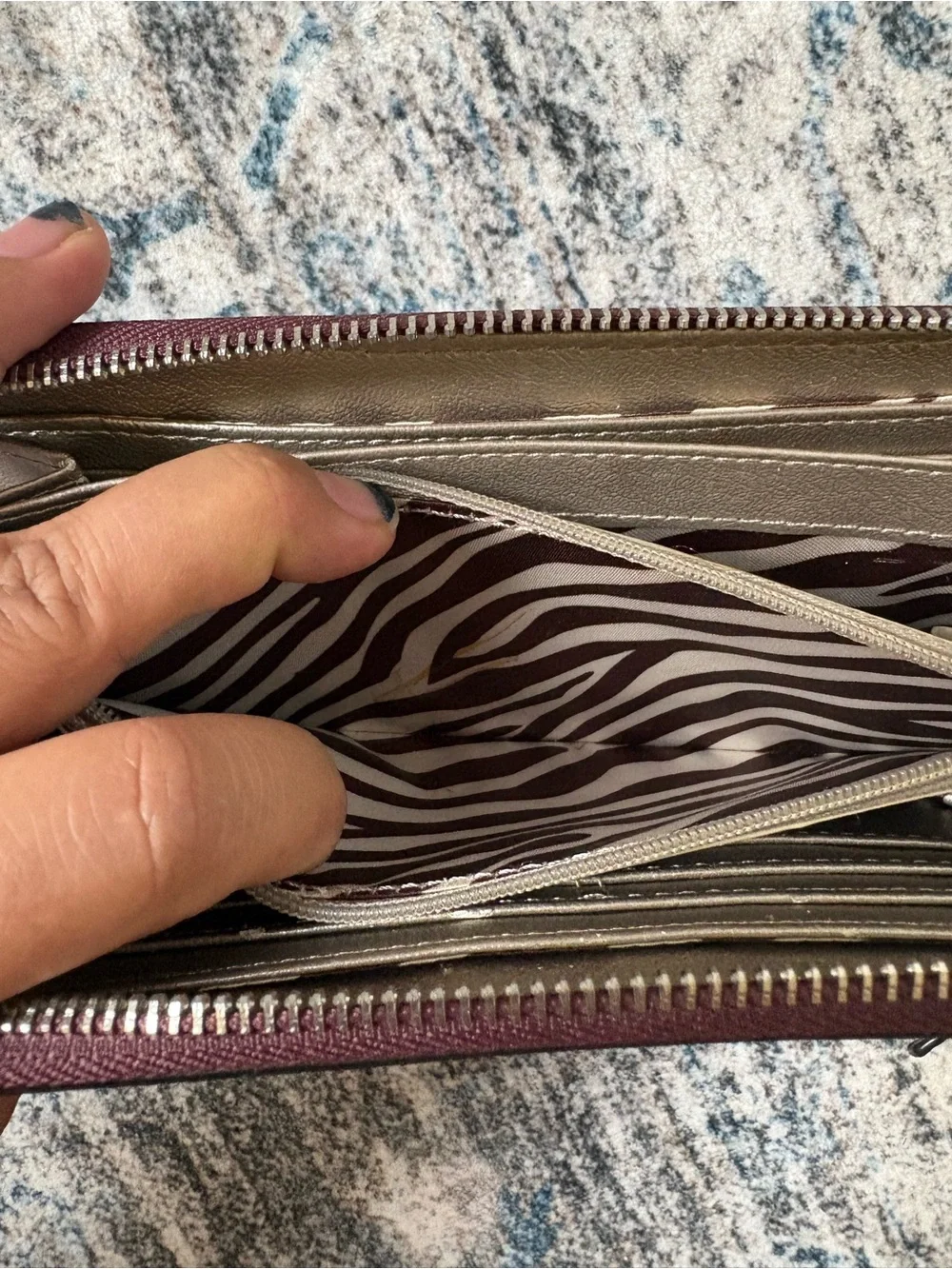 Dana Buchman Burgundy Pink Beige Striped Zip Wallet